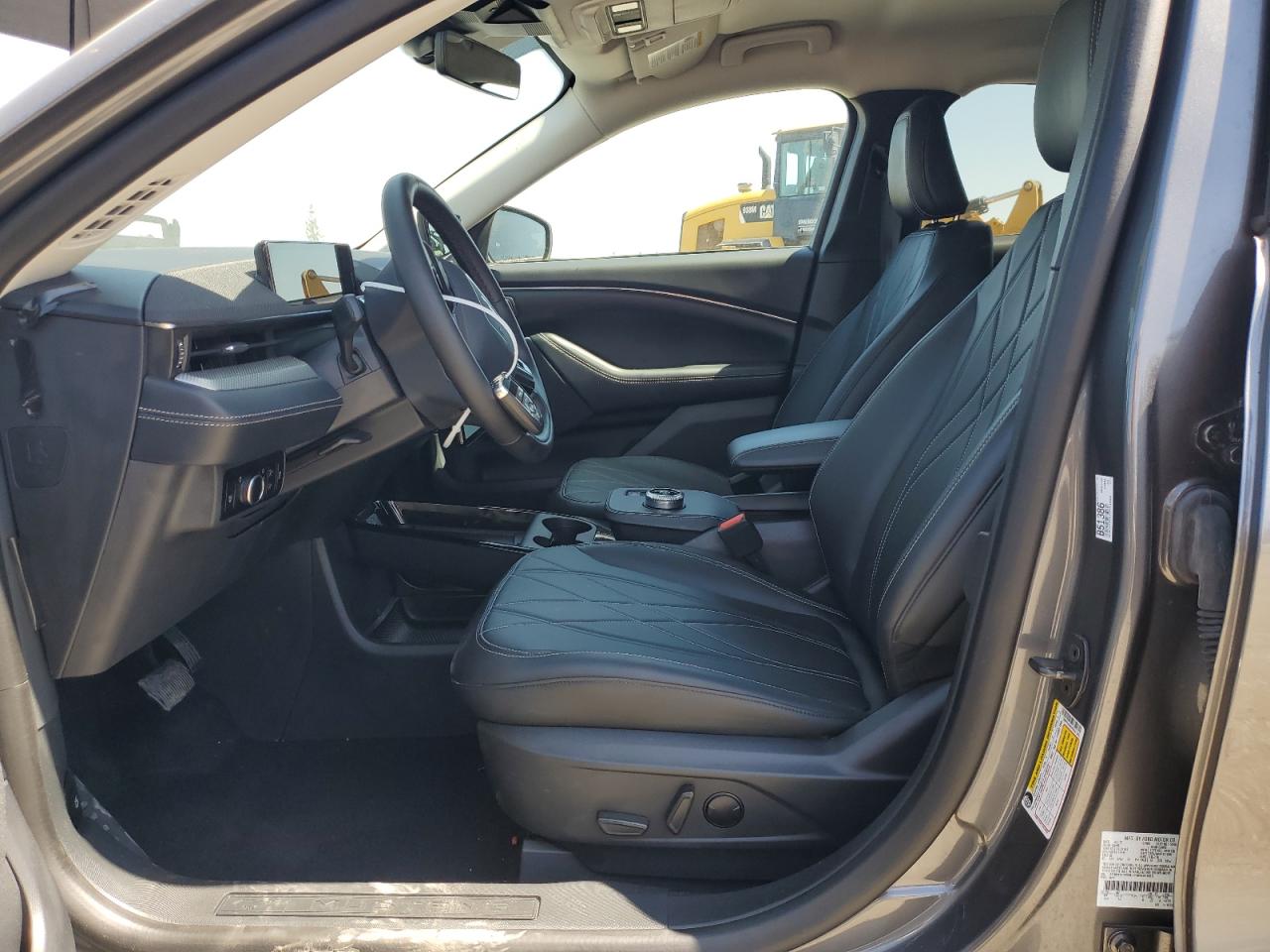 3FMTK1RM1PMA41663 2023 Ford Mustang Mach-E Select