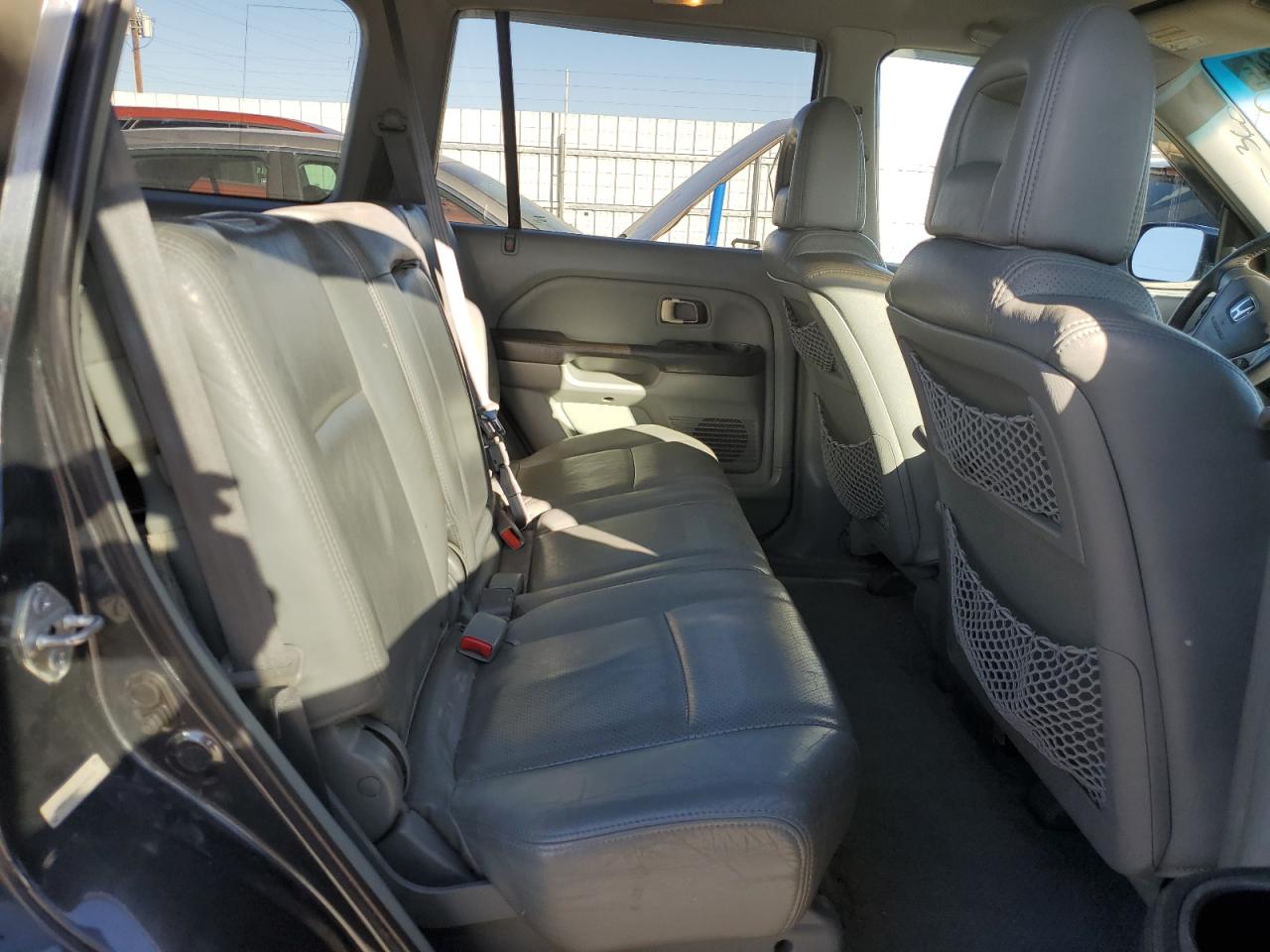 2HKYF18584H584860 2004 Honda Pilot Exl