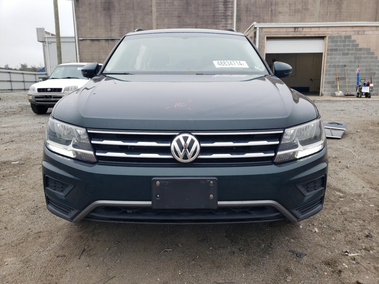 3VV2B7AX4KM112387 2019 Volkswagen Tiguan Se