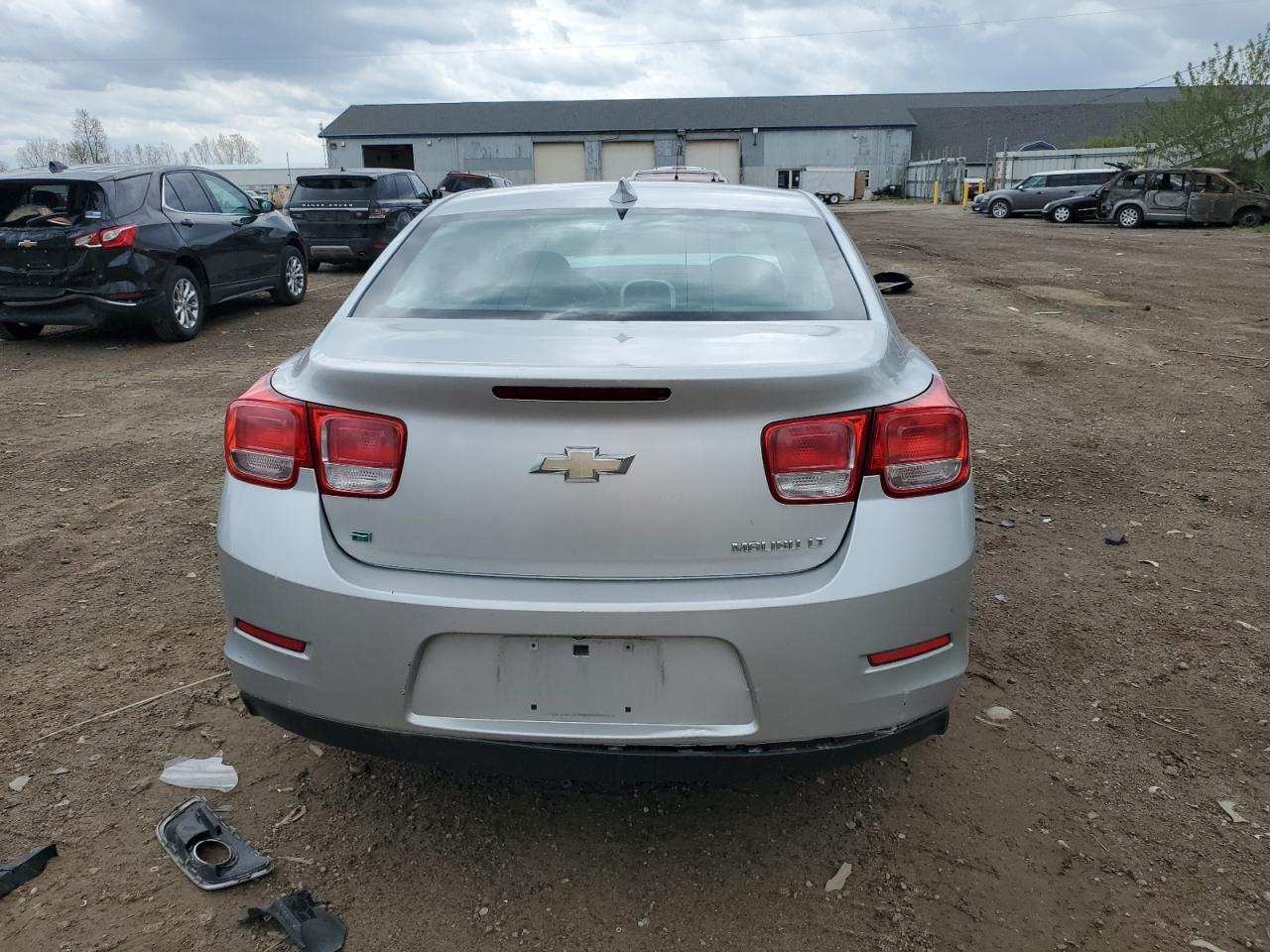 1G11D5SL9FF324575 2015 Chevrolet Malibu 2Lt