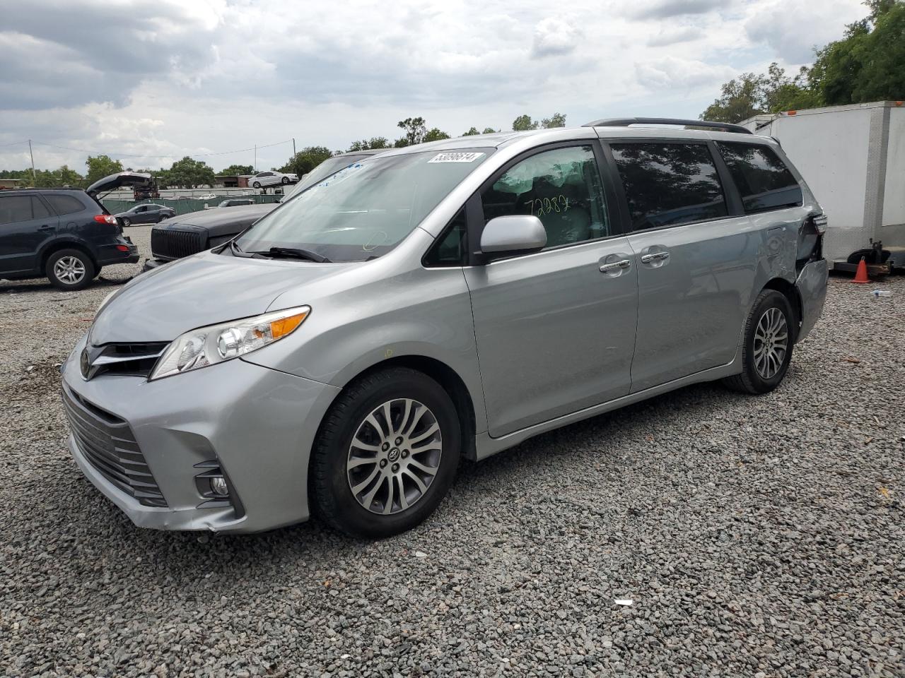 2019 Toyota Sienna Xle vin: 5TDYZ3DC6KS012670