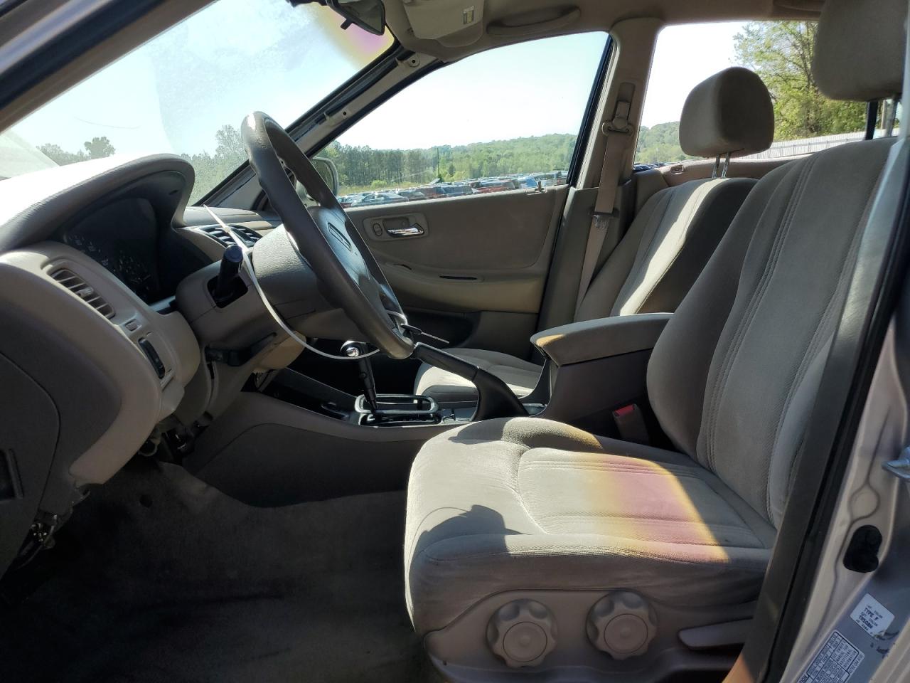 1HGCG5640XA132763 1999 Honda Accord Lx