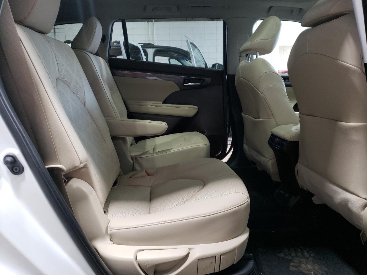 5TDEBRCH9NS070980 TOYOTA HIGHLANDER 2022