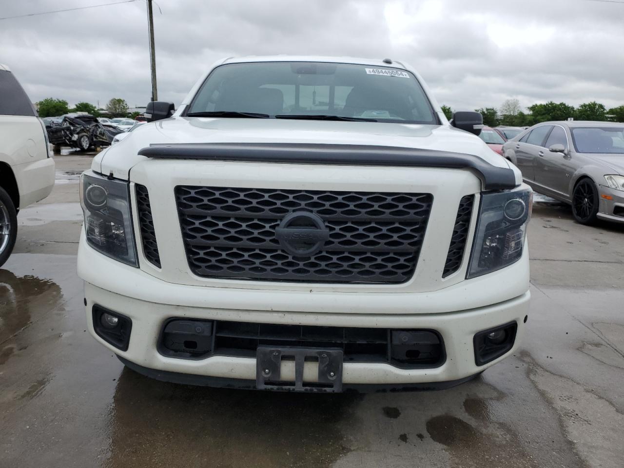 1N6AA1E63JN549858 NISSAN TITAN 2018