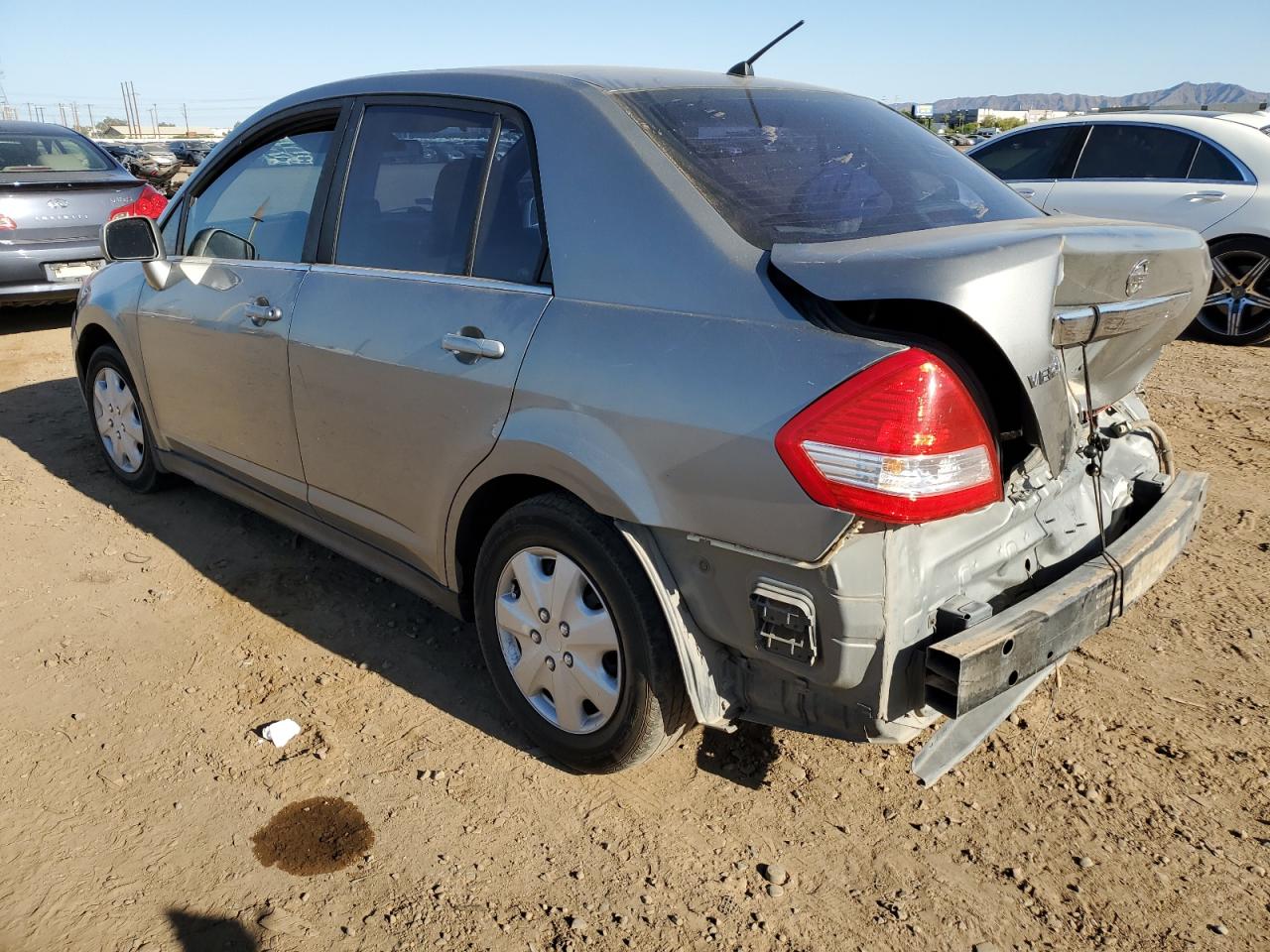 3N1BC11EX8L413979 2008 Nissan Versa S