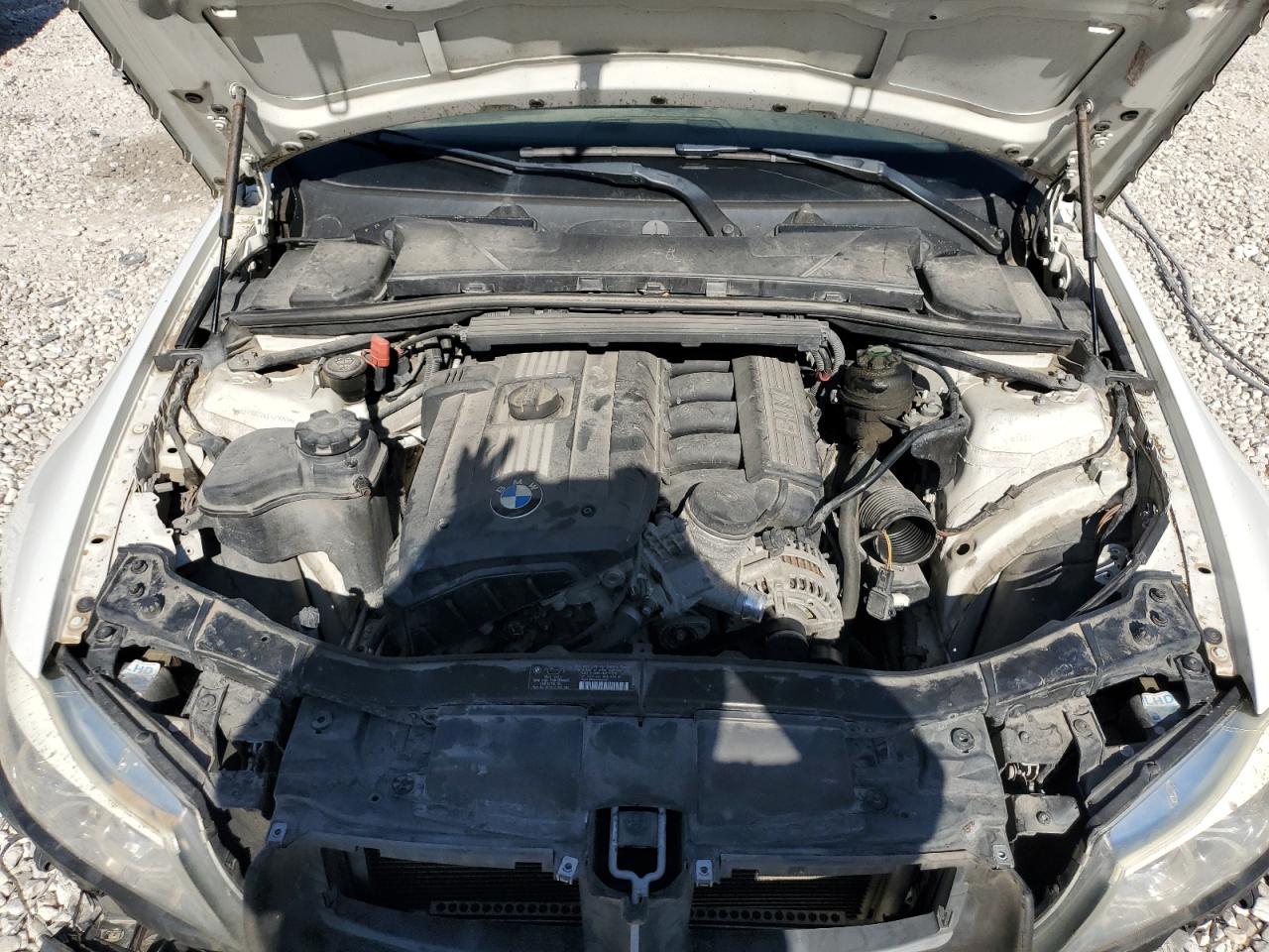 WBAPH7C50BE679049 2011 BMW 328 I