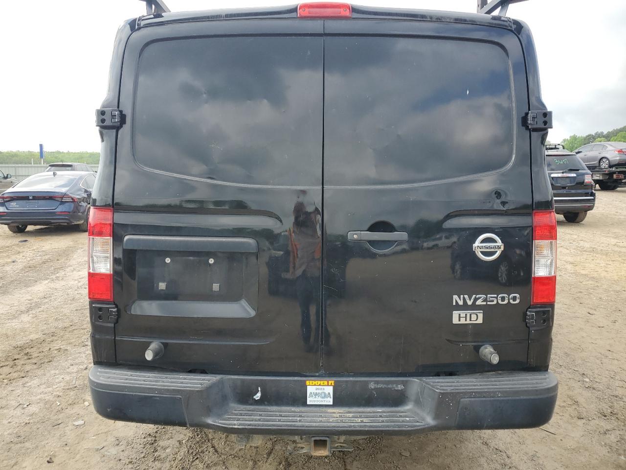 1N6AF0KX2FN803916 2015 Nissan Nv 2500