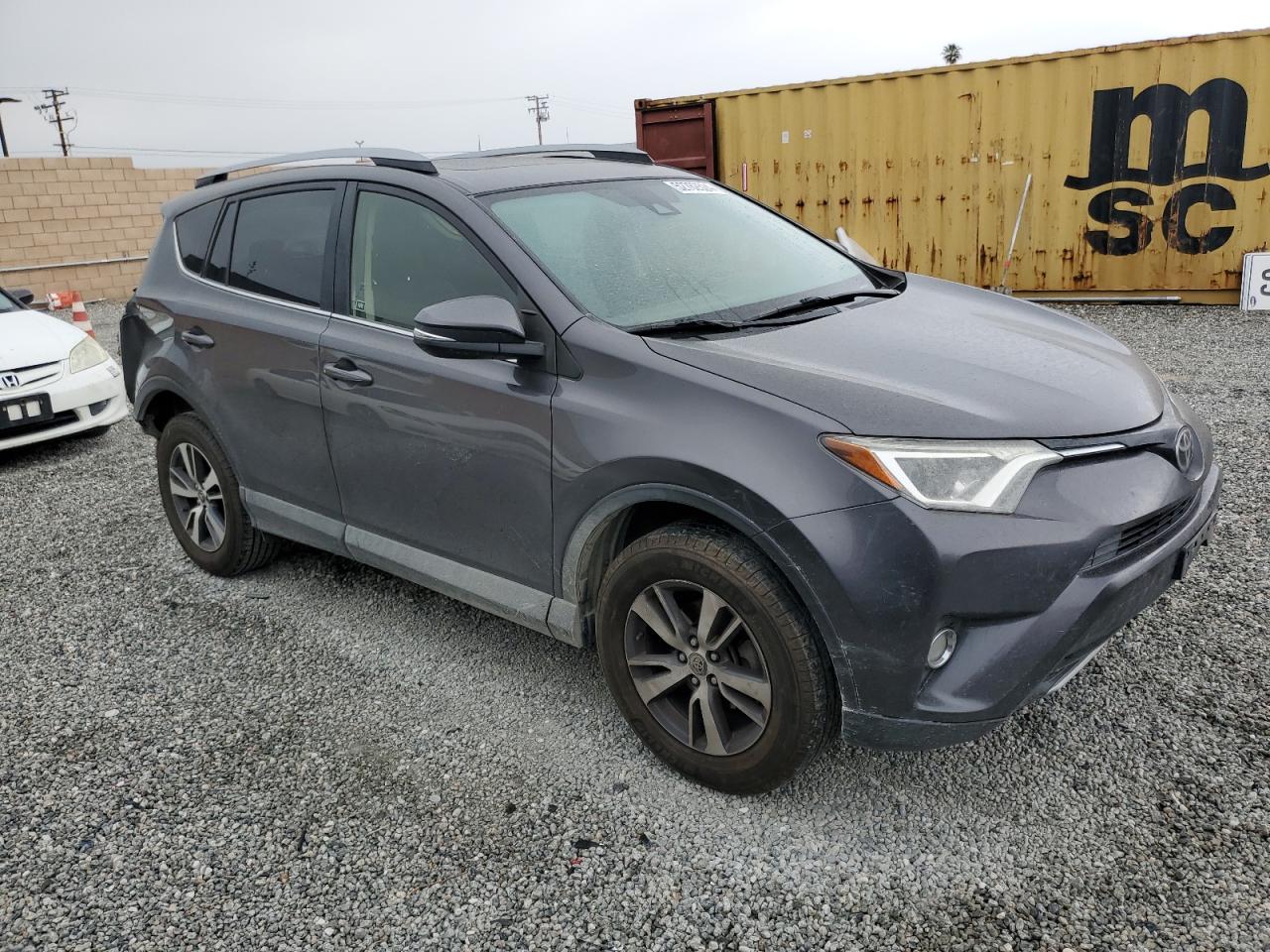 JTMWFREVXHJ711809 2017 Toyota Rav4 Xle