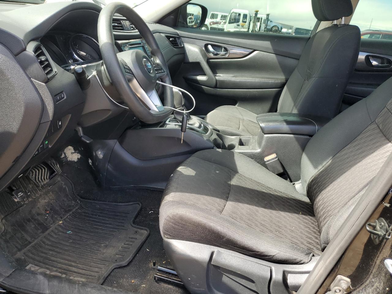 5N1AT2MV1JC768868 NISSAN ROGUE 2018