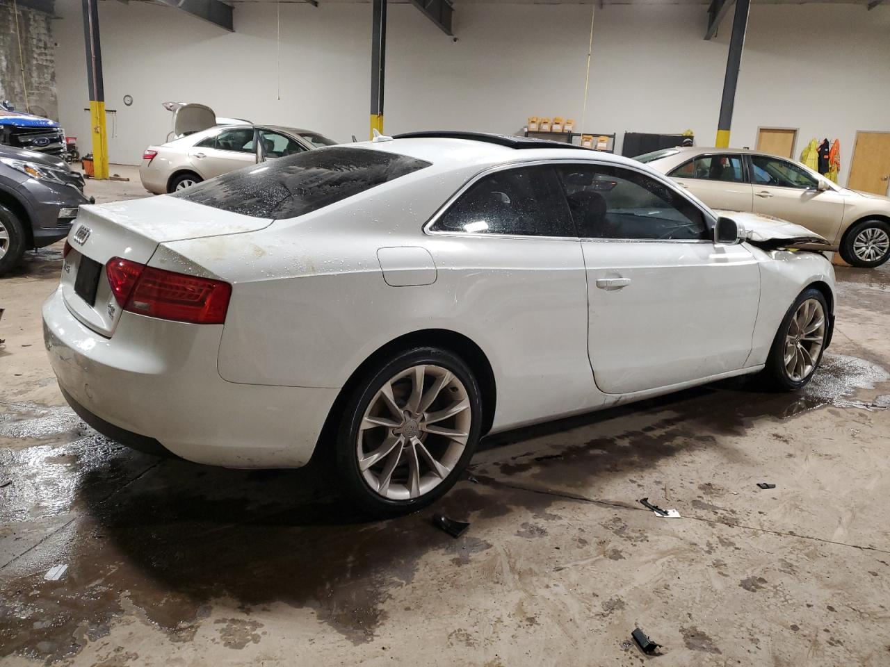 2013 Audi A5 Premium vin: WAUCFAFR7DA013655