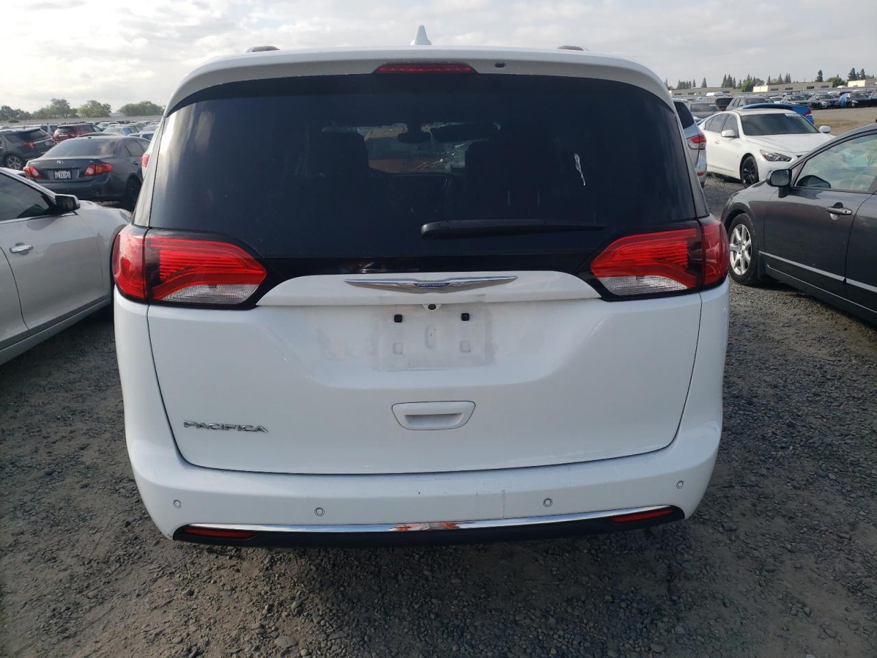 2C4RC1EG1HR752513 2017 Chrysler Pacifica Touring L Plus