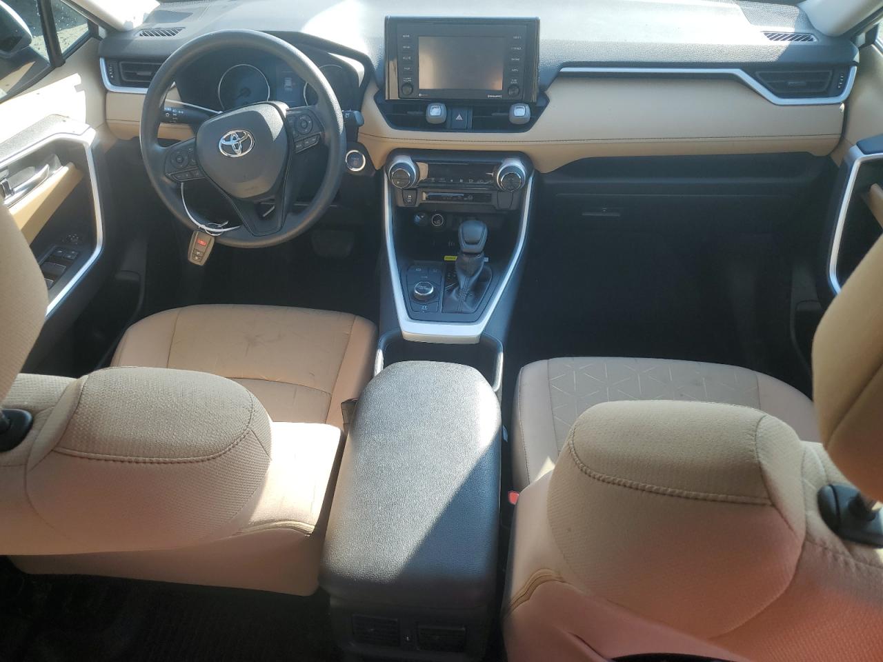 2T3RWRFV7NW132060 2022 Toyota Rav4 Xle