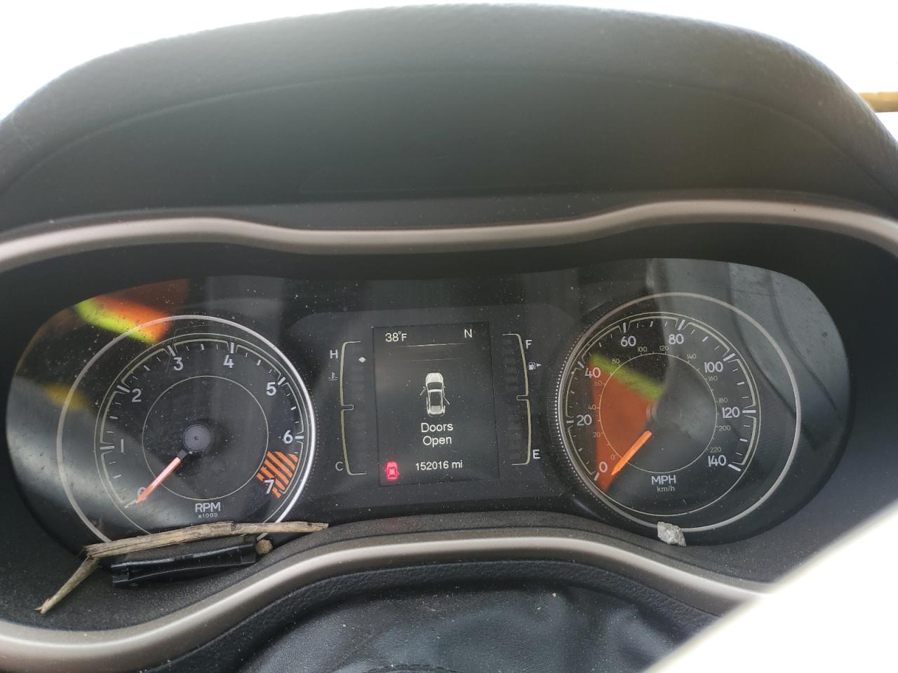 1C4PJMCB4FW663965 2015 Jeep Cherokee Latitude