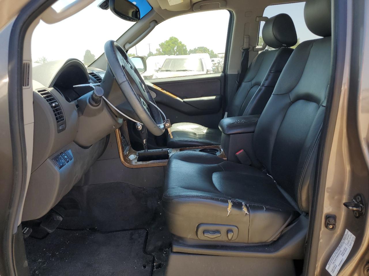 5N1AR18U15C780051 2005 Nissan Pathfinder Le