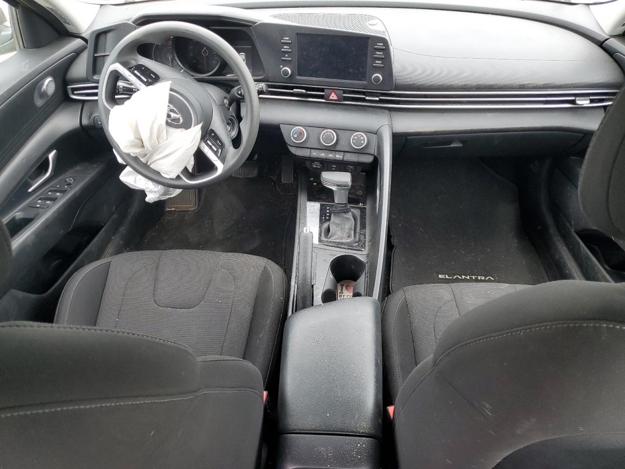 5NPLL4AG3NH062185 2022 Hyundai Elantra Se