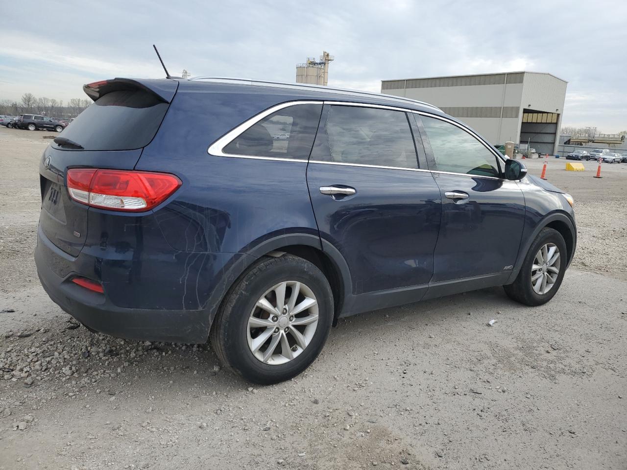 5XYPGDA33GG137321 2016 Kia Sorento Lx