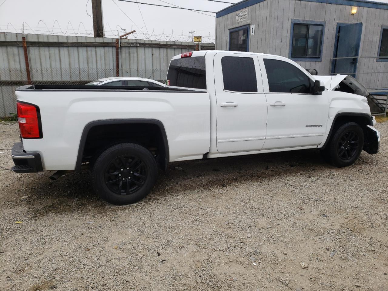 2017 GMC Sierra C1500 Sle vin: 1GTR1MEC5HZ211765