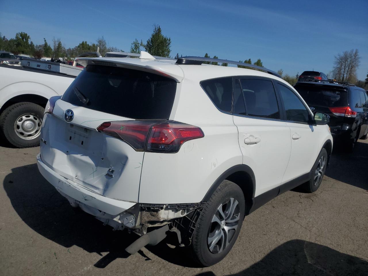 JTMBFREV8HJ162478 TOYOTA RAV4 2017