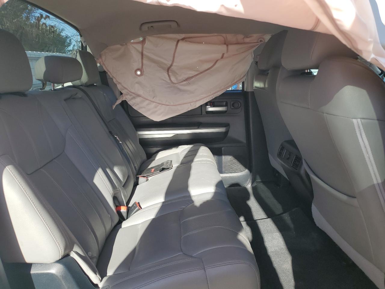 5TFEW5F10GX209385 2016 Toyota Tundra Crewmax Sr5