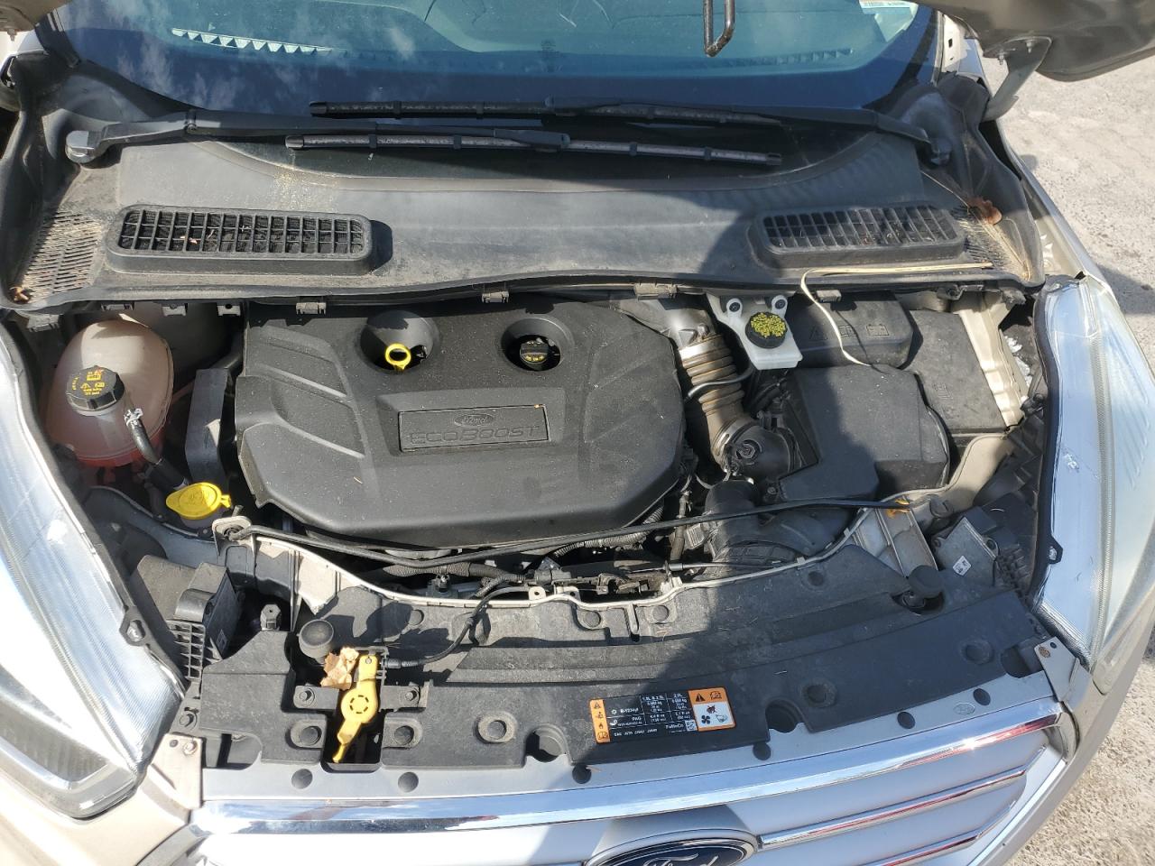 1FMCU0J94HUD94617 FORD ESCAPE 2017