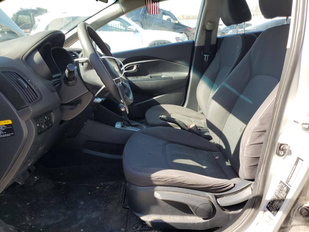 KNADM5A33F6516450 2015 Kia Rio Lx