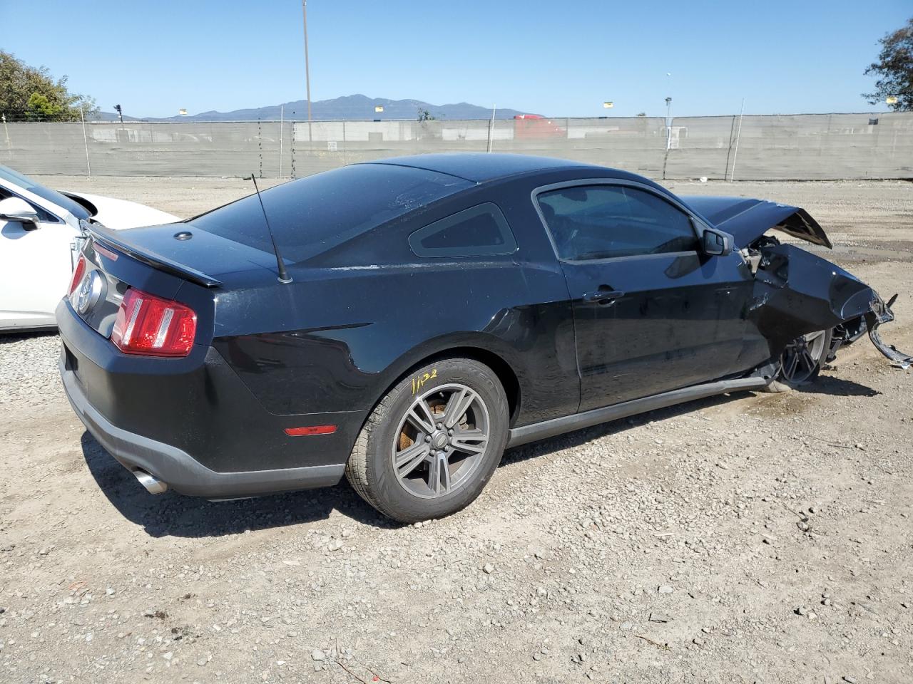 1ZVBP8AM3B5111598 2011 Ford Mustang