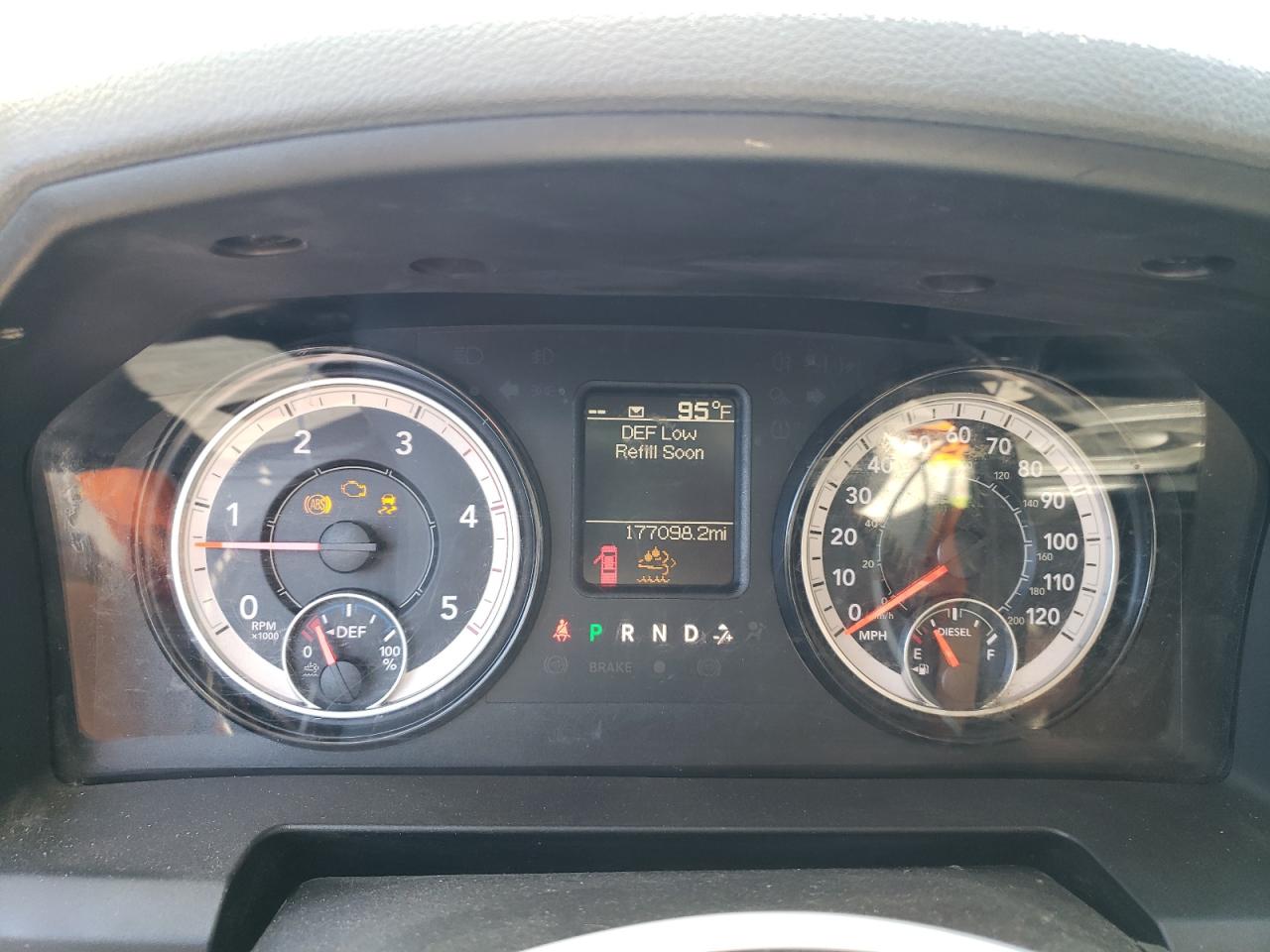 3C63RRHL3JG385550 2018 Ram 3500 Slt