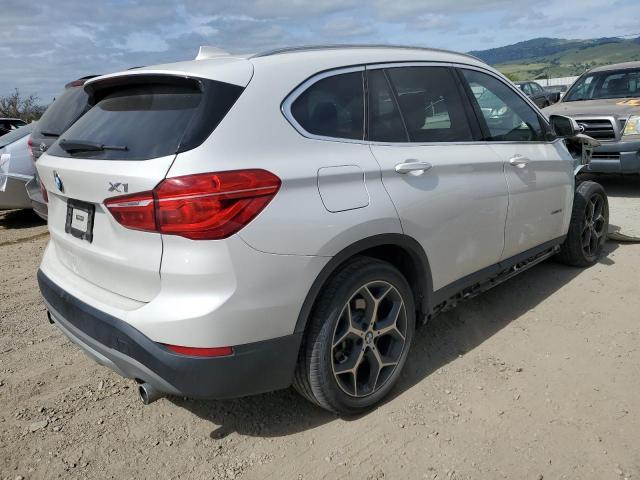 VIN WBXHU7C3XJ5H40607 2018 BMW X1, Sdrive28I no.3