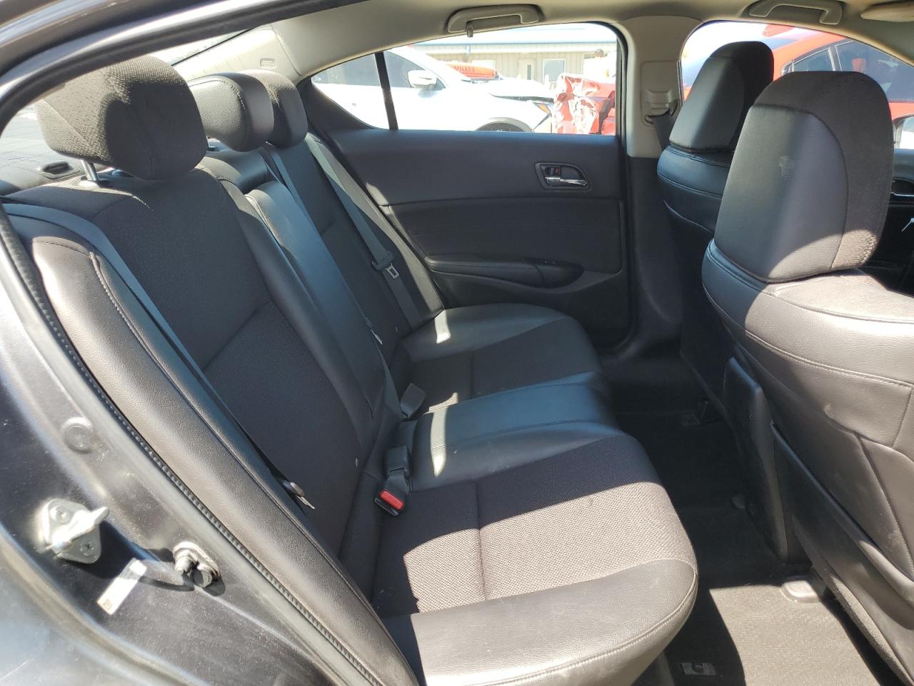 19VDE1F33DE007198 2013 Acura Ilx 20