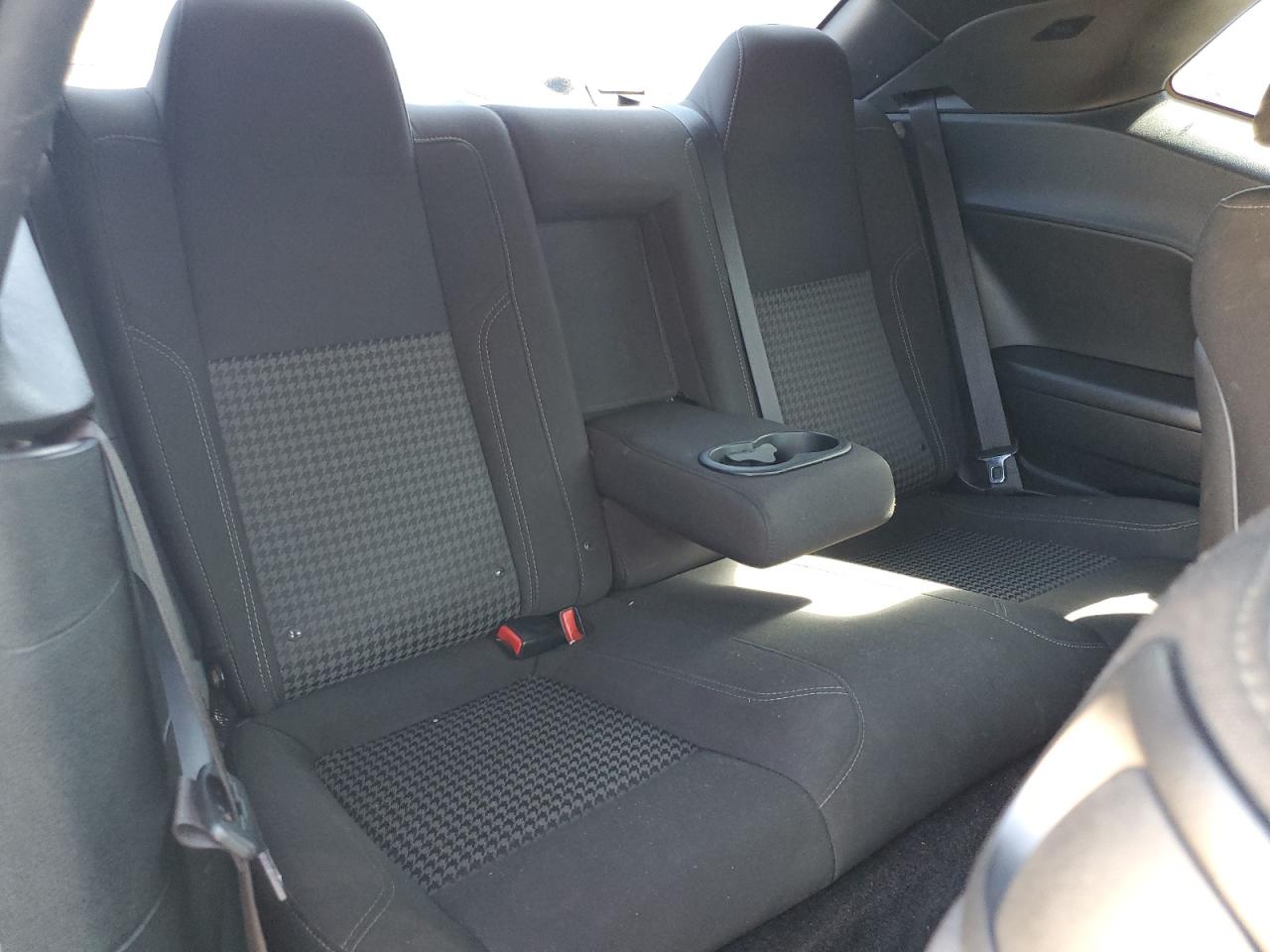 2C3CDZAG7JH305420 2018 Dodge Challenger Sxt