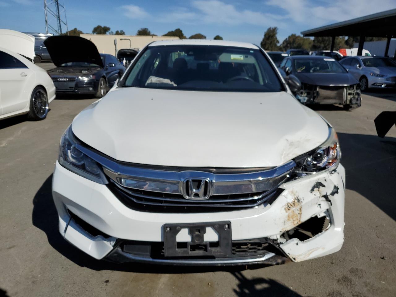 JHMCR6F33HC004513 HONDA ACCORD 2017