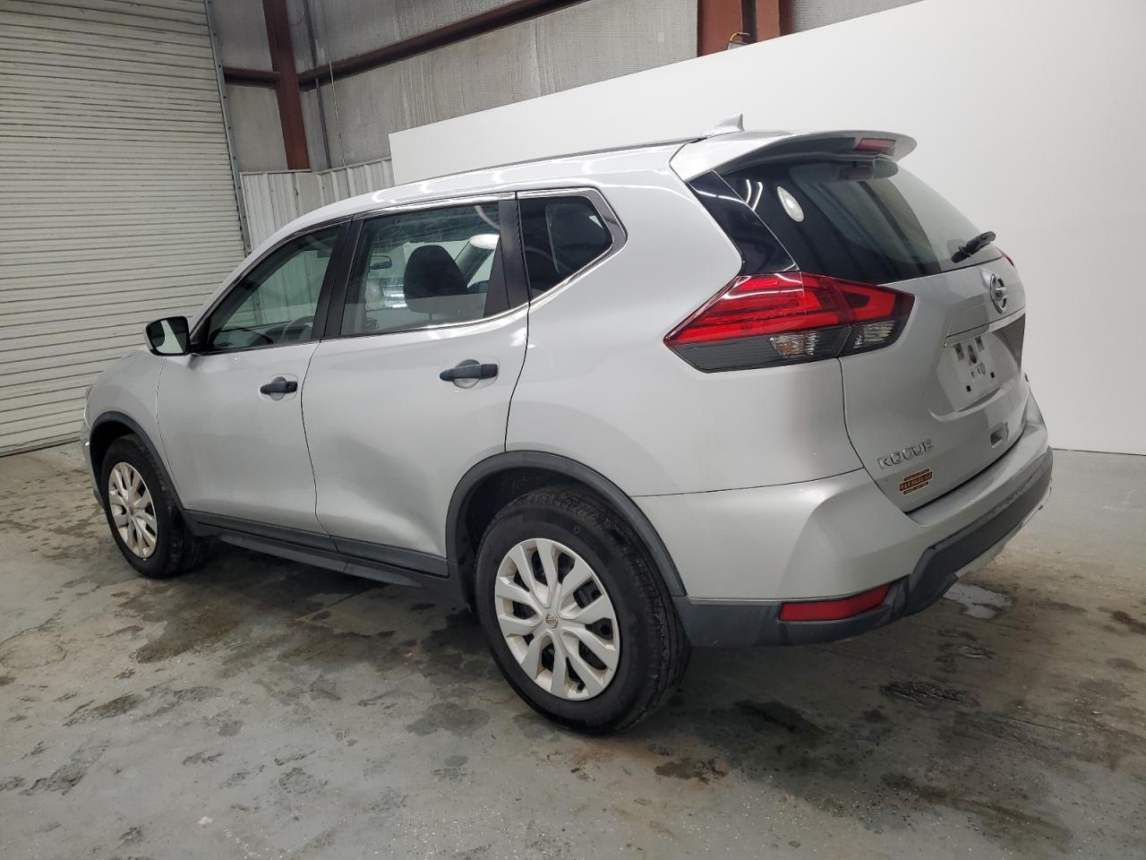 KNMAT2MV5HP516595 2017 Nissan Rogue S