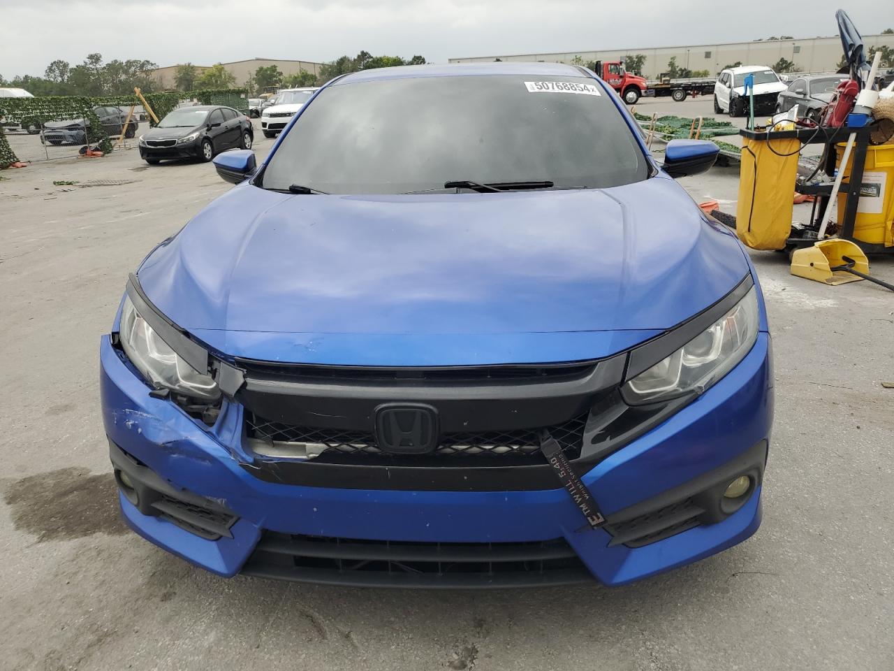 19XFC2E59JE007135 2018 Honda Civic Lx