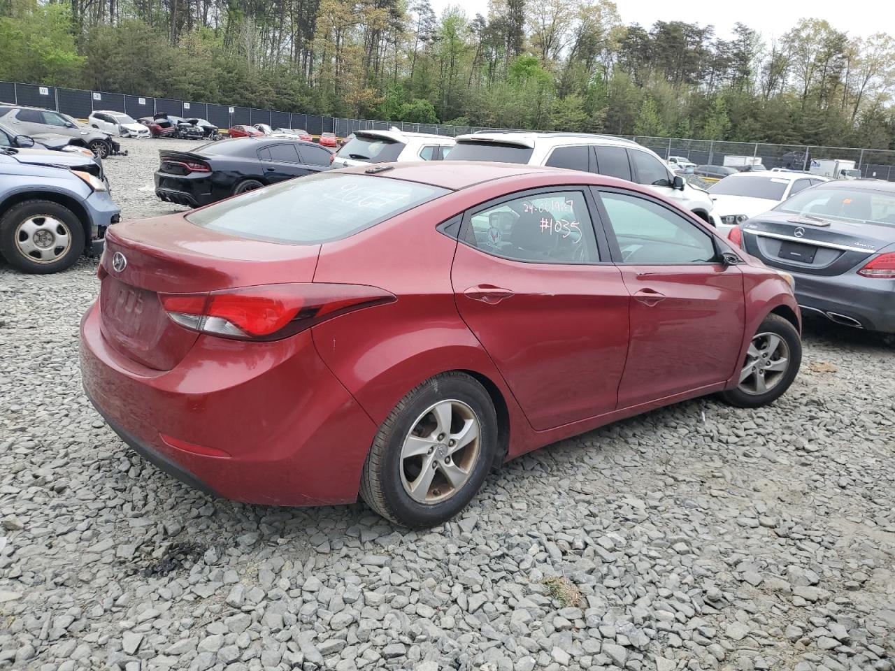 5NPDH4AE6FH649163 2015 Hyundai Elantra Se