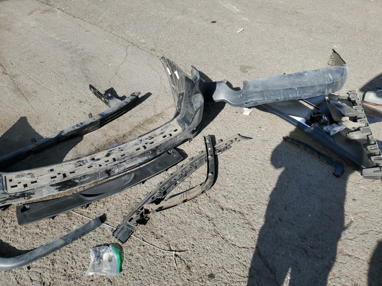 1C4RJFAG5CC351055 2012 Jeep Grand Cherokee Laredo