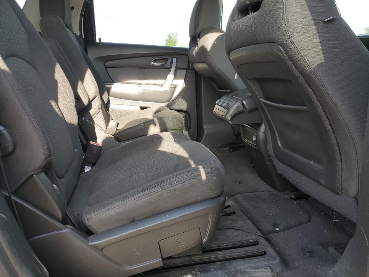 1GKKVPED2CJ145588 2012 GMC Acadia Sle