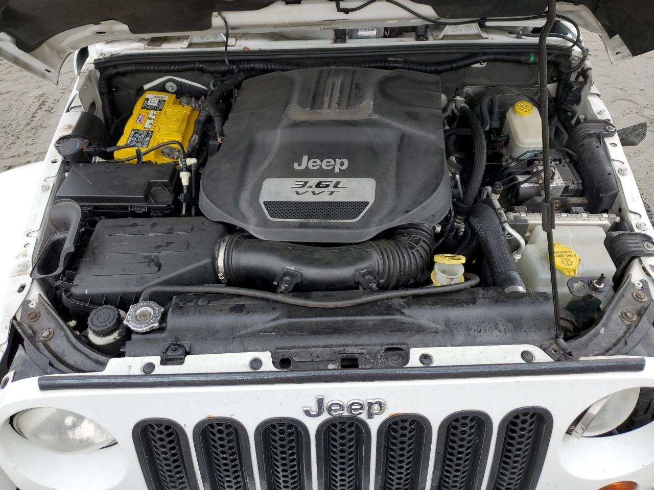 1C4GJWBG9CL202072 2012 Jeep Wrangler Sahara