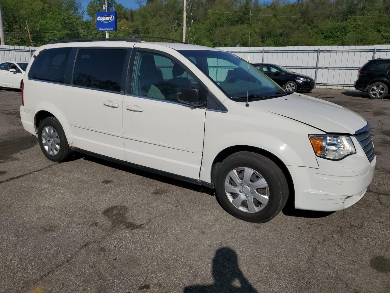 2A8HR44E49R617306 2009 Chrysler Town & Country Lx