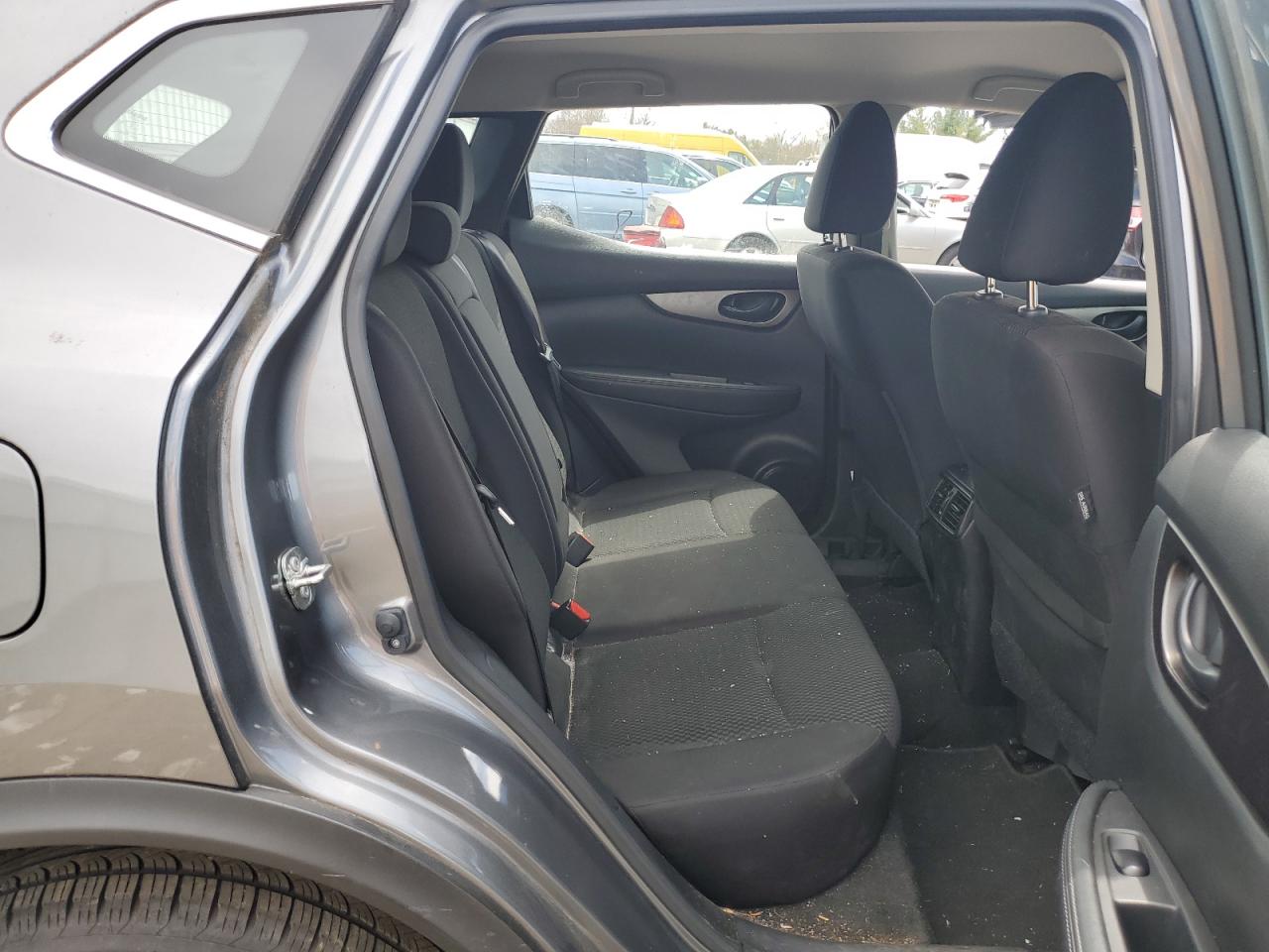 JN1BJ1CR3KW622696 NISSAN ROGUE 2019