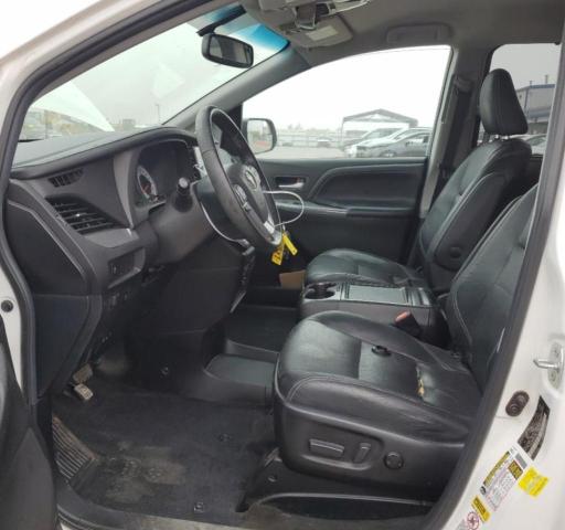 2016 TOYOTA SIENNA SE 5TDXK3DC1GS716959