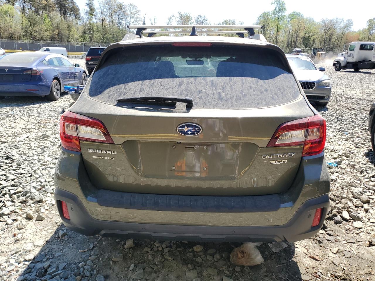 4S4BSETC8J3358822 2018 Subaru Outback Touring