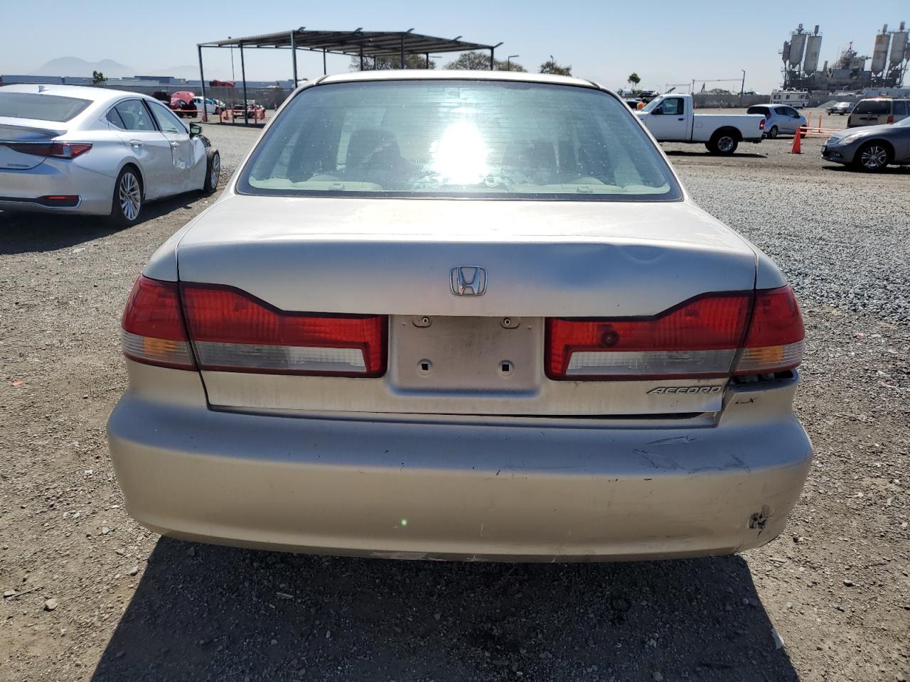 3HGCG66562G706419 2002 Honda Accord Lx