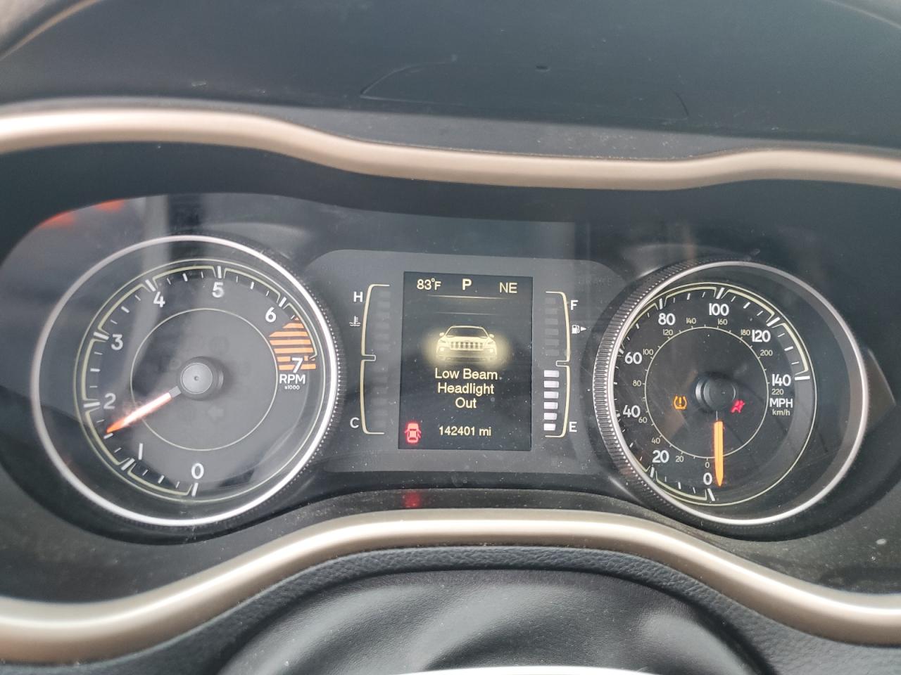 1C4PJMCB8GW220882 2016 Jeep Cherokee Latitude