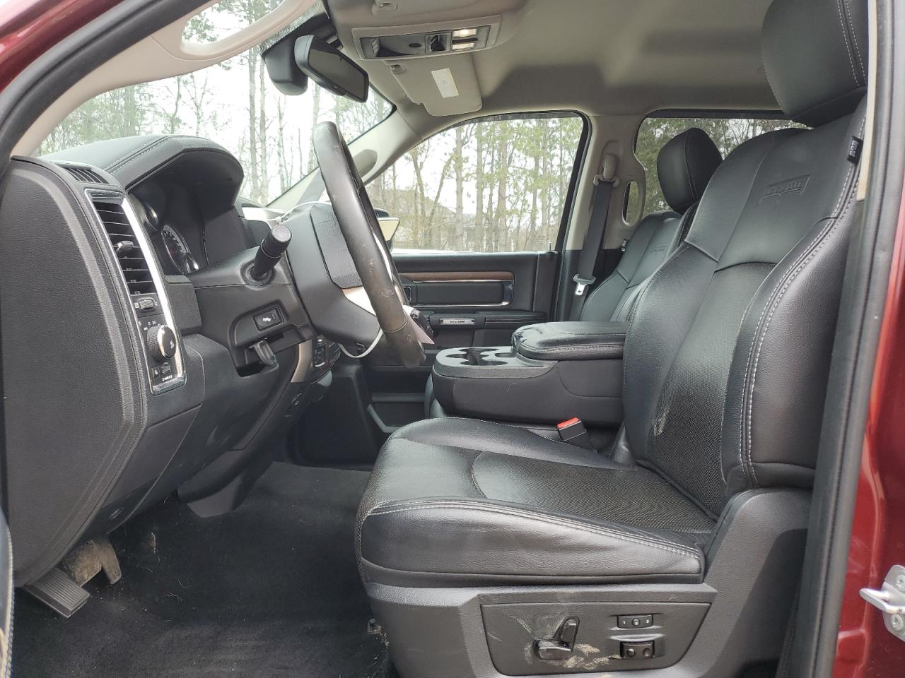 1C6RR7NT7GS326117 2016 Ram 1500 Laramie