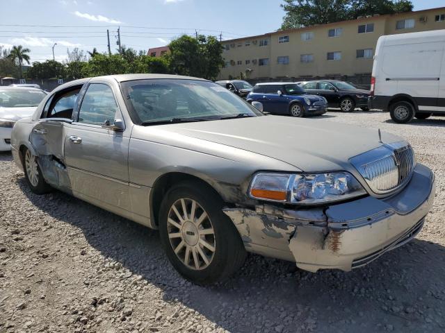 2006 Lincoln Town Car Signature VIN: 1LNHM81V06Y643082 Lot: 51929824