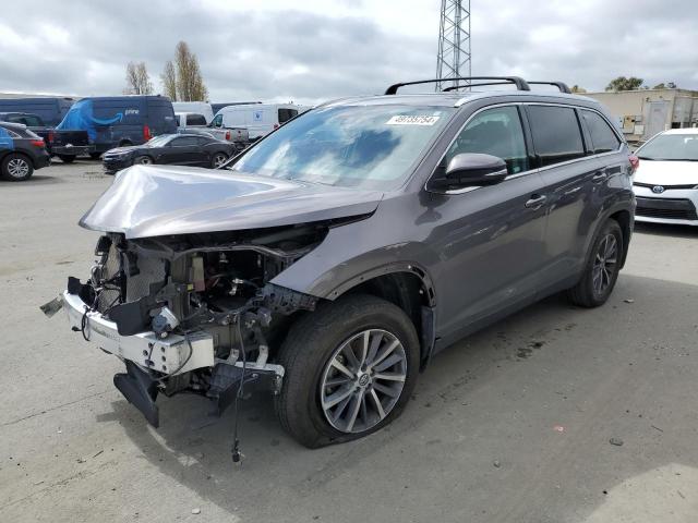 VIN 5TDJZRFH9KS986186 2019 Toyota Highlander, SE no.1