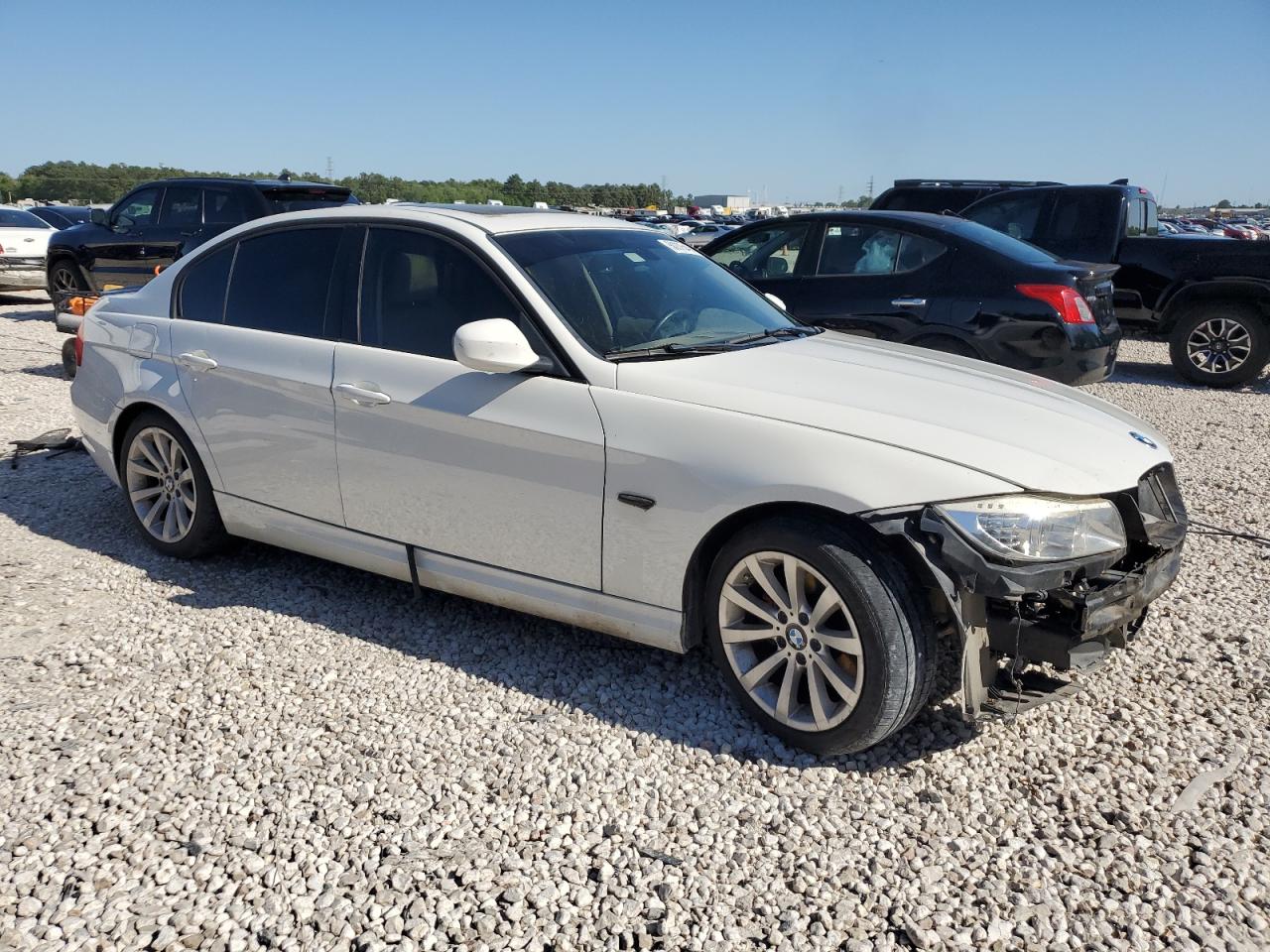 WBAPH7C50BE679049 2011 BMW 328 I