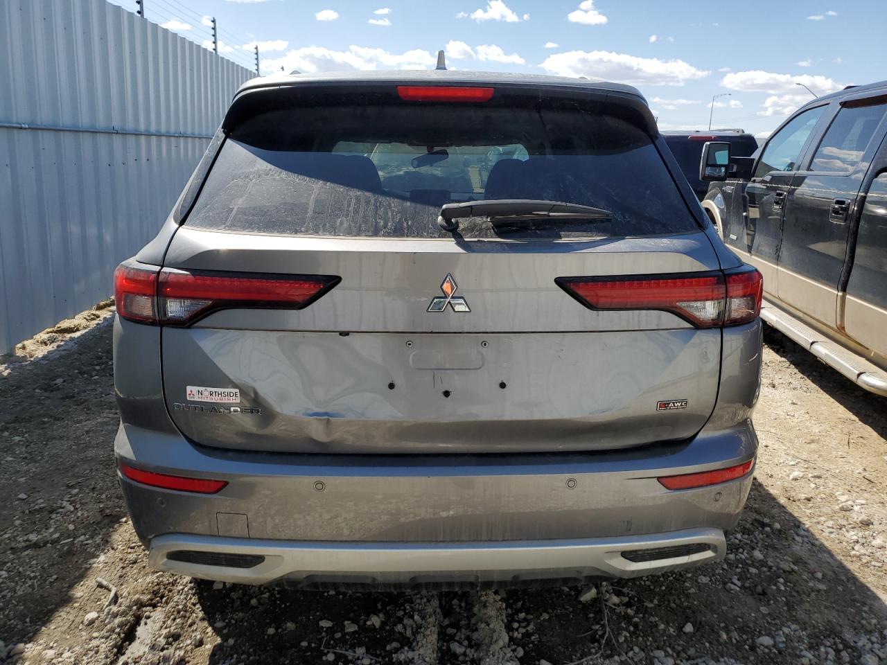 JA4J4UA83NZ615725 2022 Mitsubishi Outlander Se