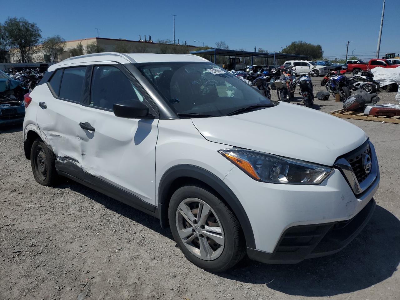 3N1CP5CU1JL518422 2018 Nissan Kicks S