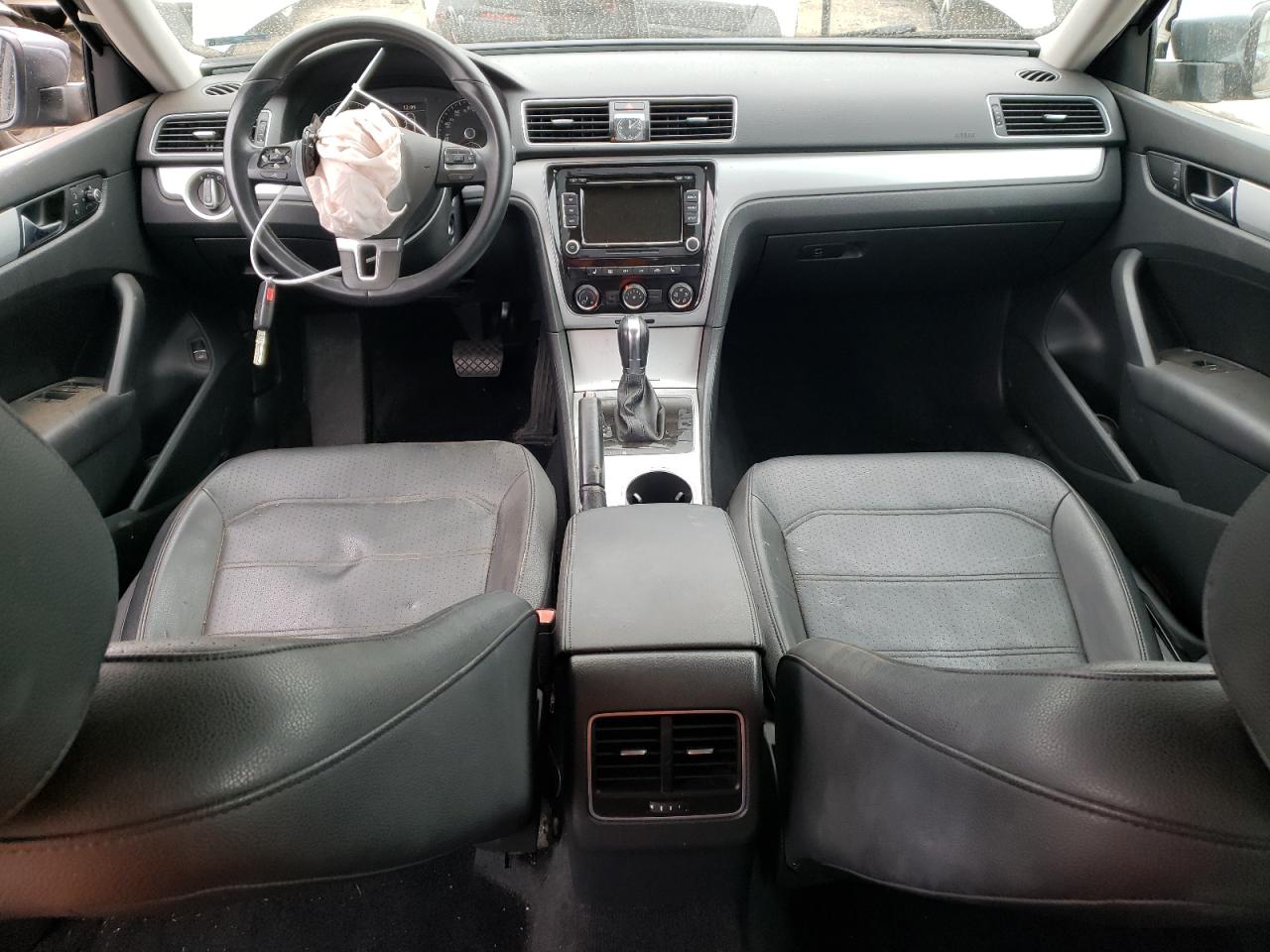 1VWBP7A32DC109910 2013 Volkswagen Passat Se